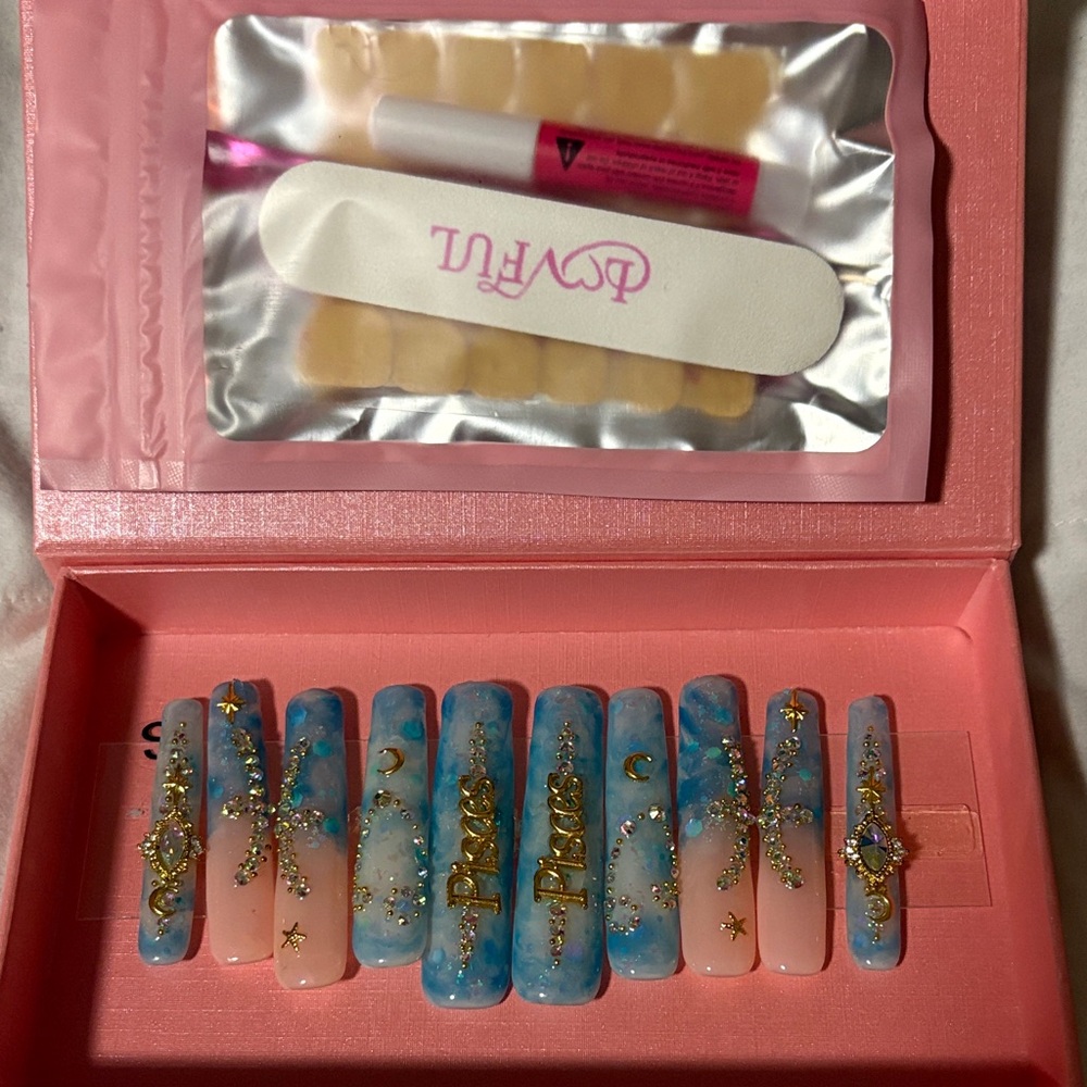 Blue and Pink Nail Set with Gold Accents